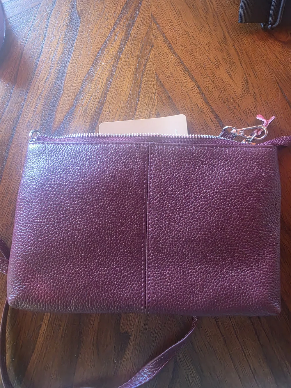 NWT - Befen Women’s Genuine Leather Crossbody Shoulder Bag in Maroon/Burgundy.